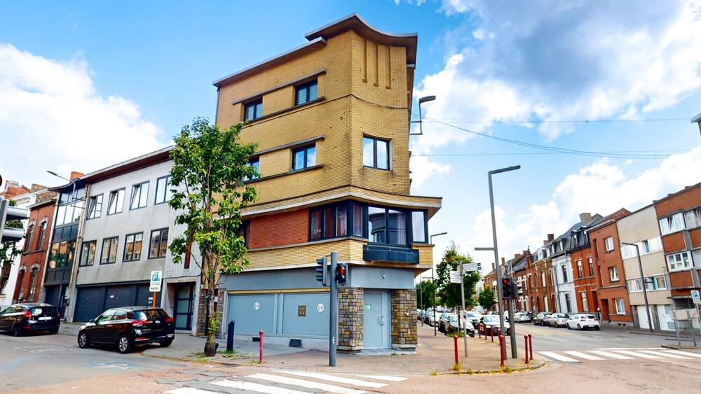 Maison à vendre à La Louvière 7100 370000.00€ 6 chambres m² - annonce 485777