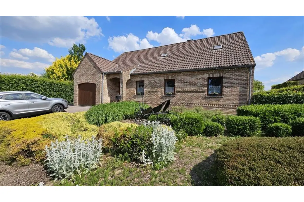 Maison à vendre à Eugies 7080 350000.00€ 4 chambres 235.00m² - annonce 485943