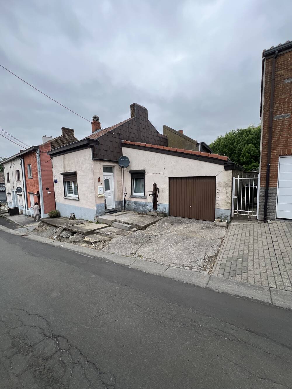 Maison à vendre à Roux 6044 149000.00€ 2 chambres 108.00m² - annonce 486018