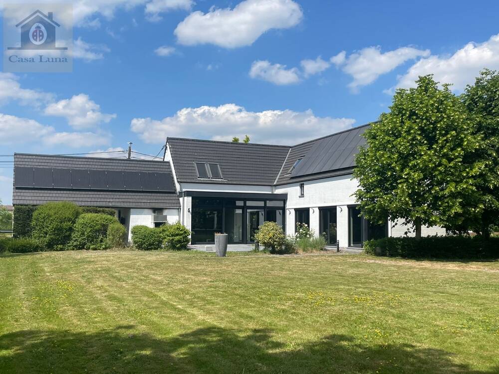 Maison à à Ere 7500 395000.00€ chambres 216.00m² - annonce 485321