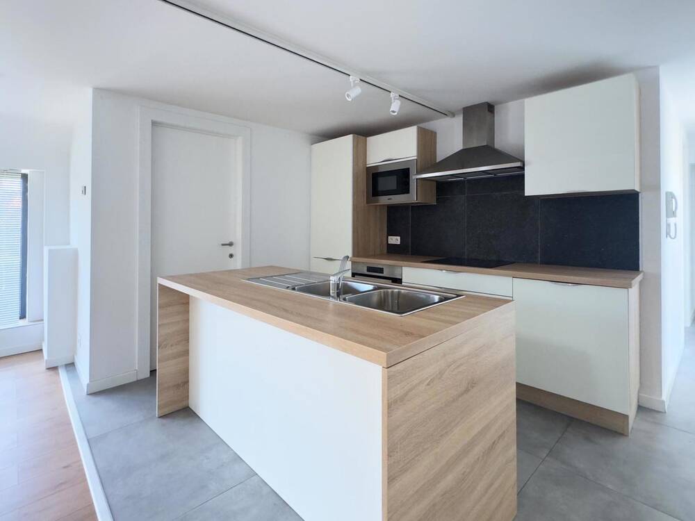 Appartement à louer à La Glanerie 7611 995.00€ 3 chambres 226.00m² - annonce 489125