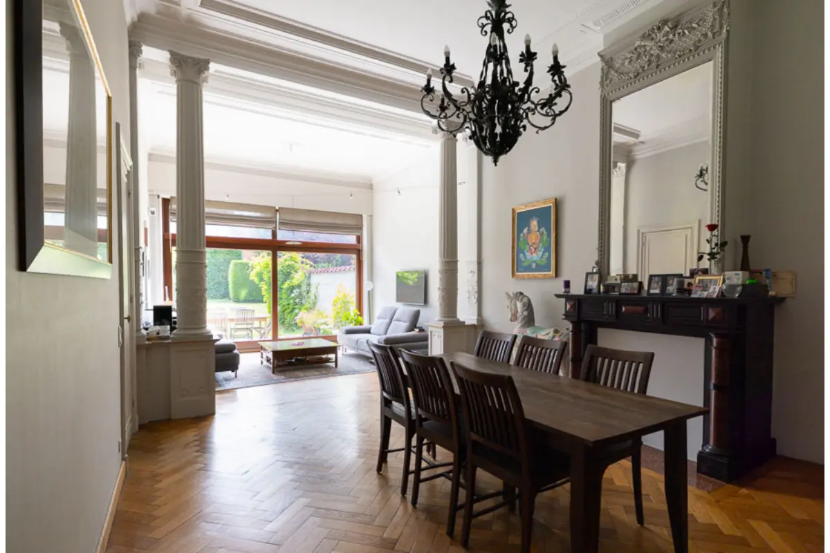 Maison de maître à vendre à Tournai 7500 545000.00€ 6 chambres 371.00m² - annonce 487178