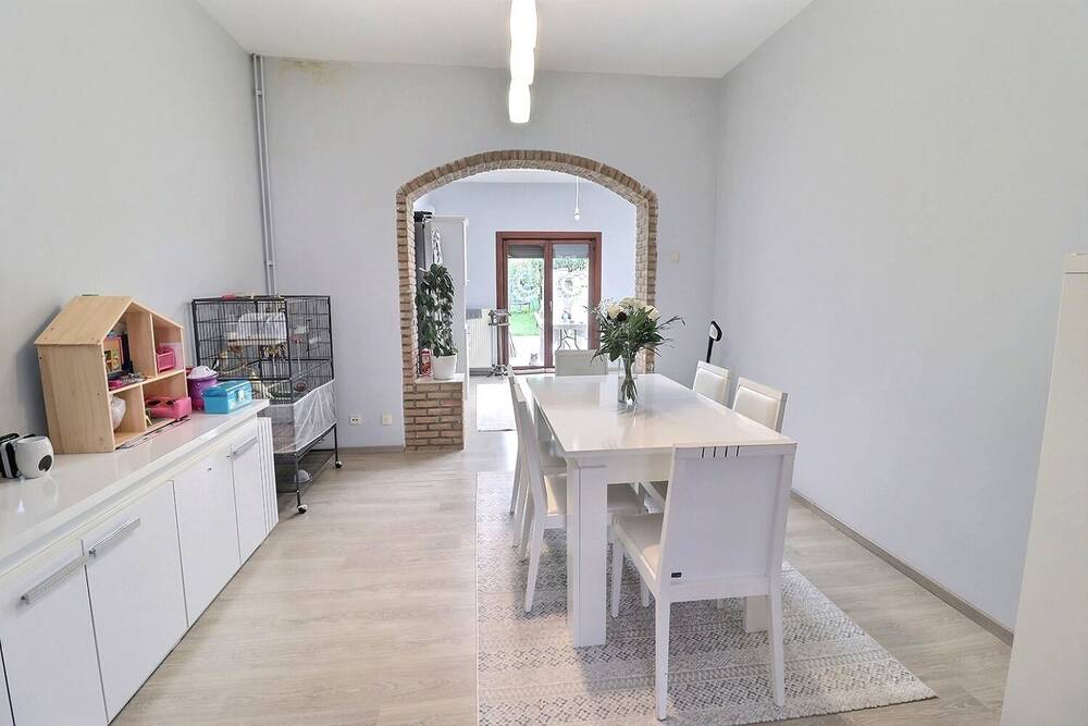 Maison à vendre à Marchienne-au-Pont 6030 199000.00€ 3 chambres 144.00m² - annonce 489123