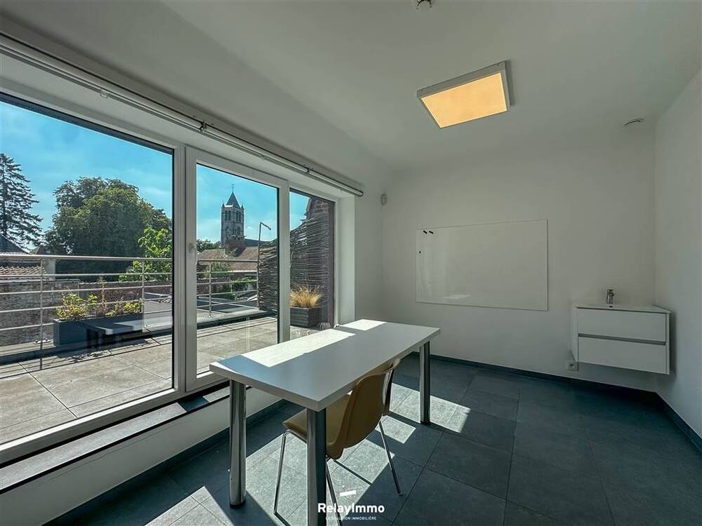 Commerce à louer à Tournai 7500 450.00€ chambres m² - annonce 490280