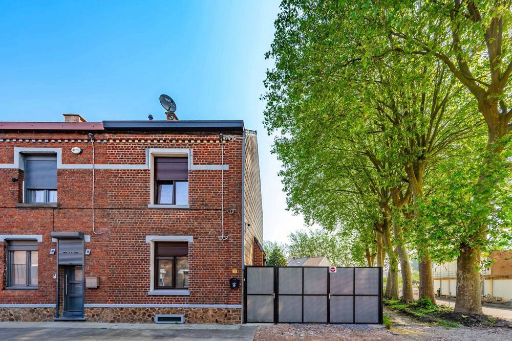 Maison à vendre à La Louvière 7100 240000.00€ 3 chambres 135.00m² - annonce 490708
