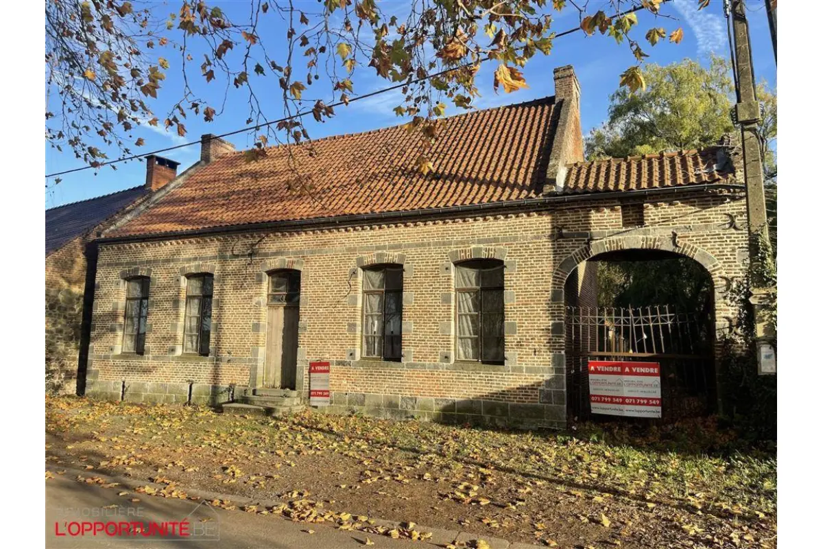 Maison à vendre à Montignies-sur-Roc 7387 259000.00€ 6 chambres 500.00m² - annonce 492439