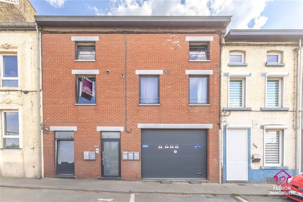 Commerce à vendre à Couillet 6010 469000.00€ 5 chambres m² - annonce 492685