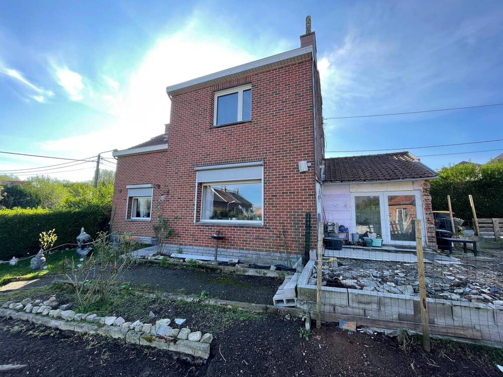Maison à vendre à Leval-Trahegnies 7134 235000.00€ 3 chambres 139.00m² - annonce 492282