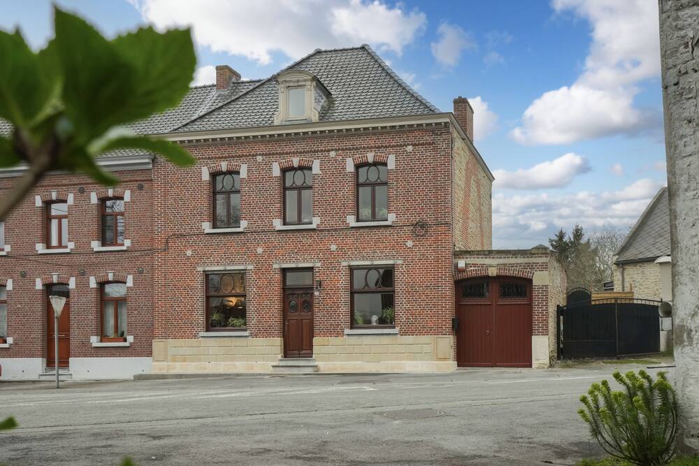 Maison à vendre à Ville-Pommeroeul 7322 475000.00€ 4 chambres 258.00m² - annonce 493333