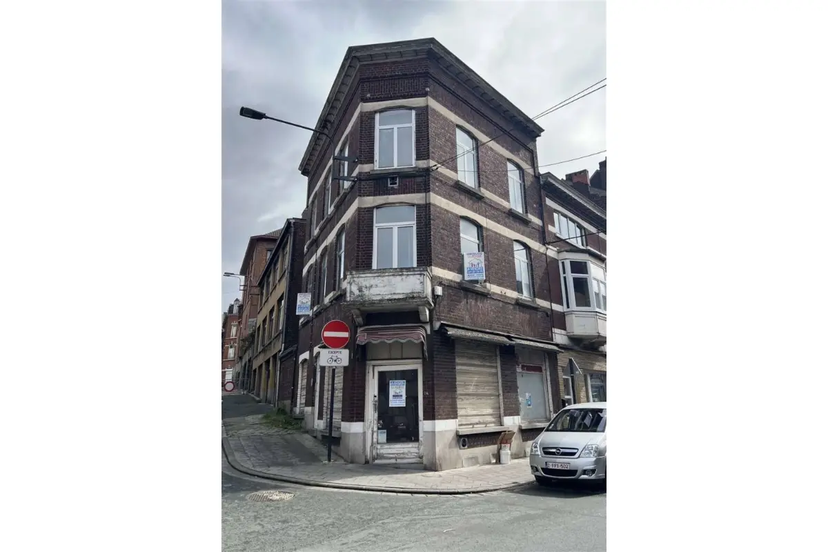 Immeuble de rapport - Immeuble à appartement à vendre à Charleroi 6000 200000.00€  chambres 160.00m² - annonce 660787