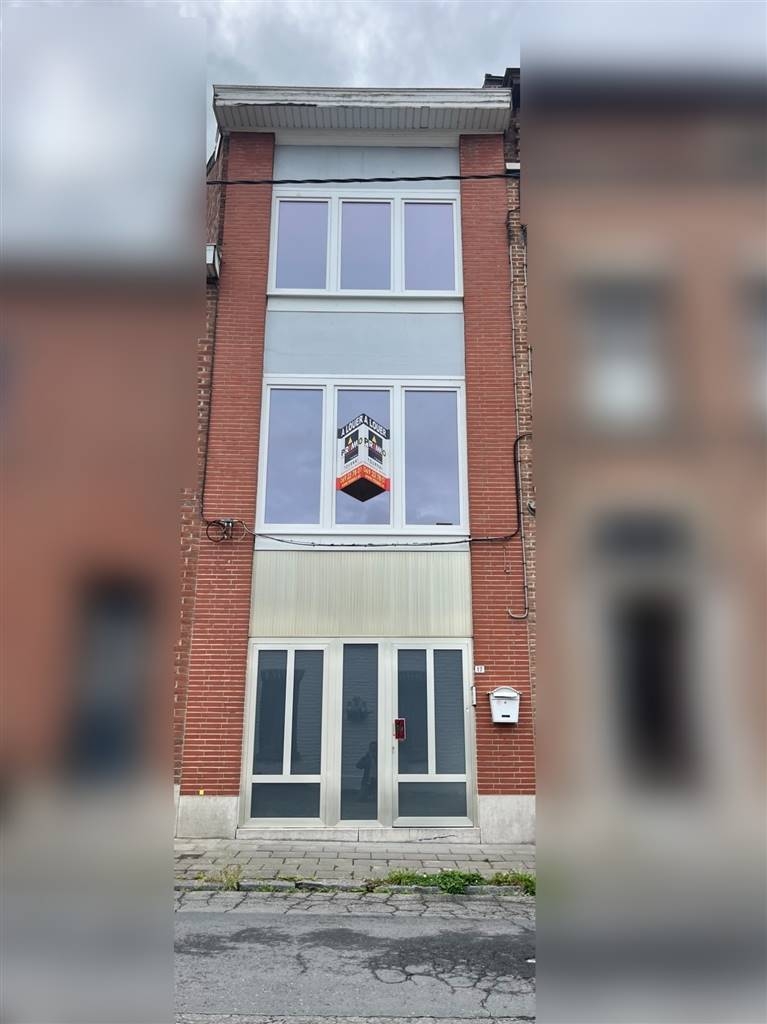 Maison à louer à Leuze-en-Hainaut 7900 700.00€ 2 chambres 160.00m² - annonce 503143