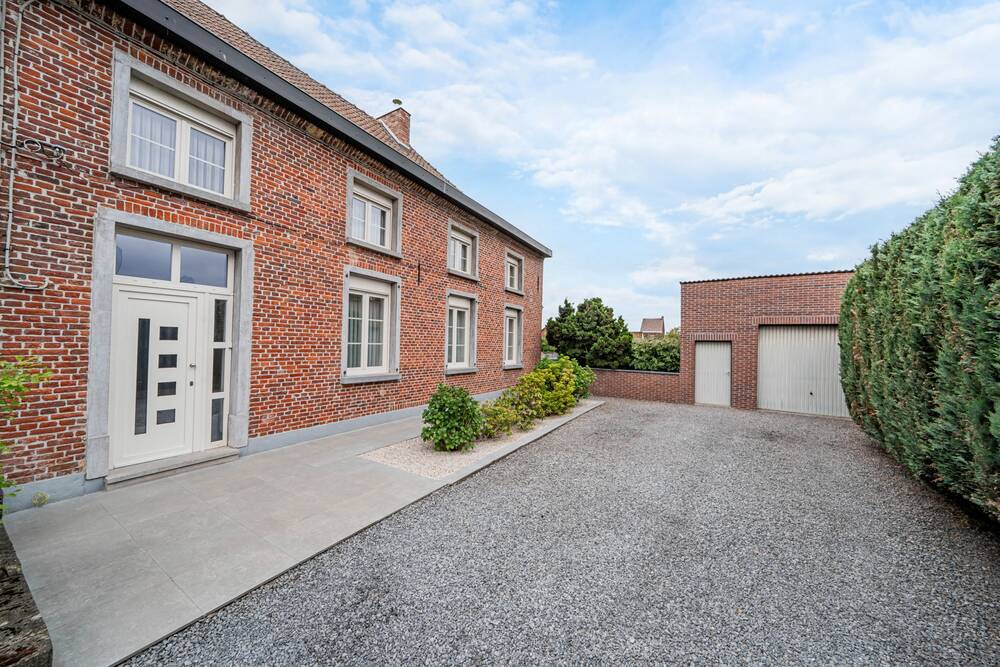 Maison à vendre à Houdeng-Aimeries 7110 279000.00€ 3 chambres 220.00m² - annonce 502225