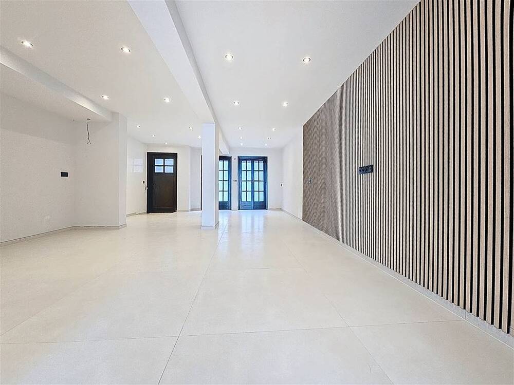 Appartement à vendre à Leuze-en-Hainaut 7900 260000.00€ 4 chambres 176.00m² - annonce 502763
