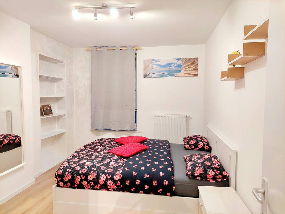 Appartement à louer à Dampremy 6020 1200.00€ chambres m² - annonce 502033