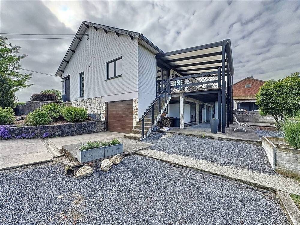 Maison à vendre à Solre-sur-Sambre 6560 325000.00€ 3 chambres 178.00m² - annonce 501083