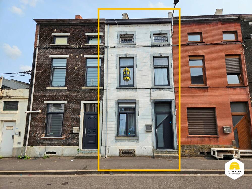 Maison à vendre à Monceau-sur-Sambre 6031 185000.00€ 4 chambres 131.00m² - annonce 500066