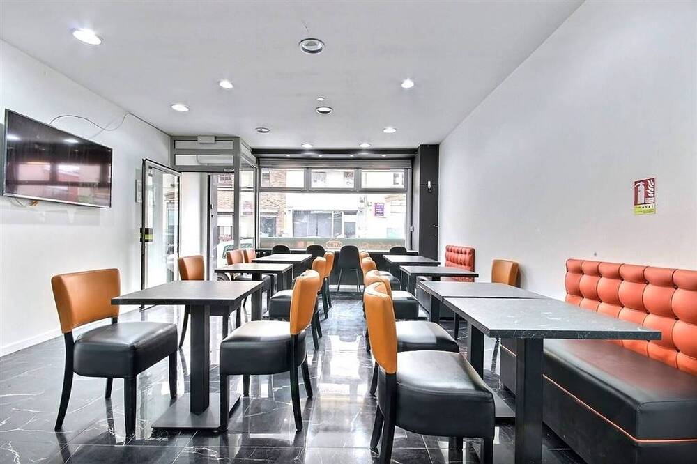 Commerce à à Mouscron 7700 39000.00€ chambres m² - annonce 500291