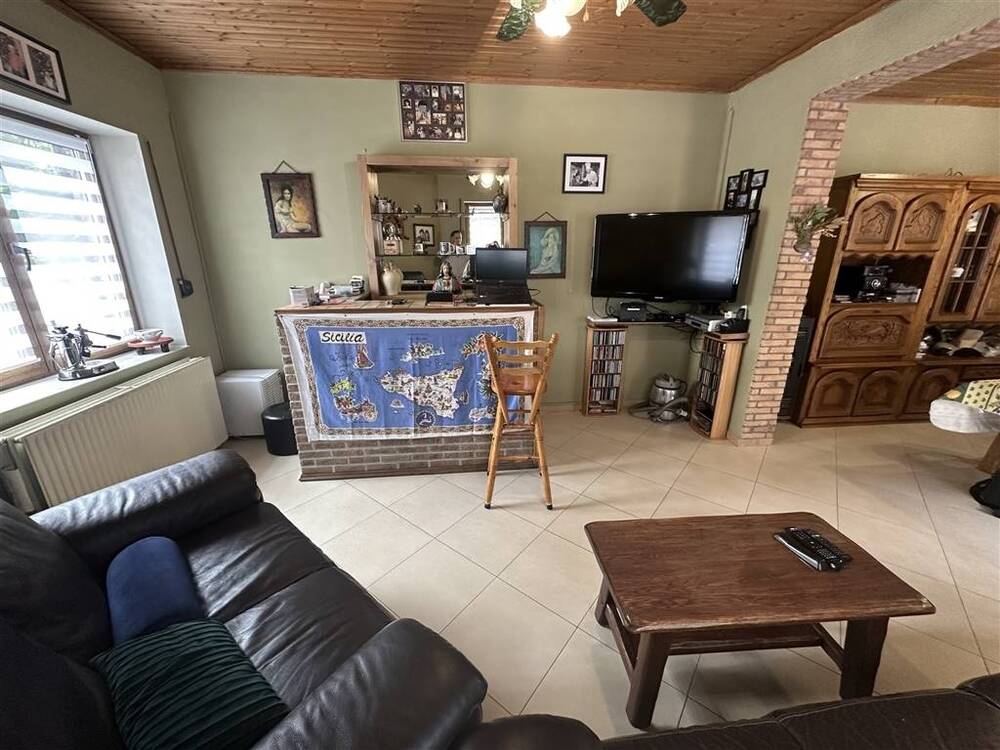 Maison à vendre à Gilly 6060 170000.00€ 4 chambres 161.00m² - annonce 499751