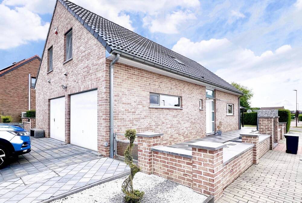 Maison à vendre à Châtelet 6200 340000.00€ 4 chambres 225.00m² - annonce 500430
