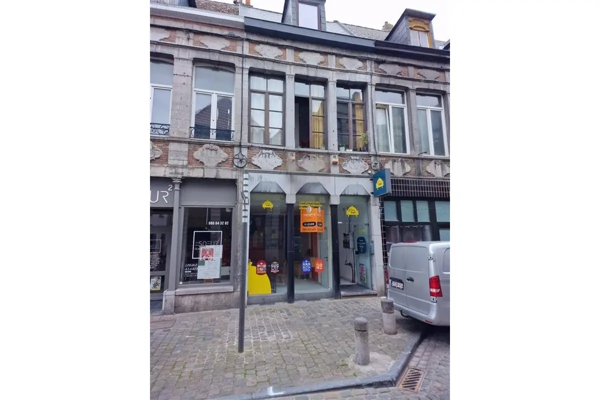Commerce à  à Mons 7000 890.00€  chambres m² - annonce 499843