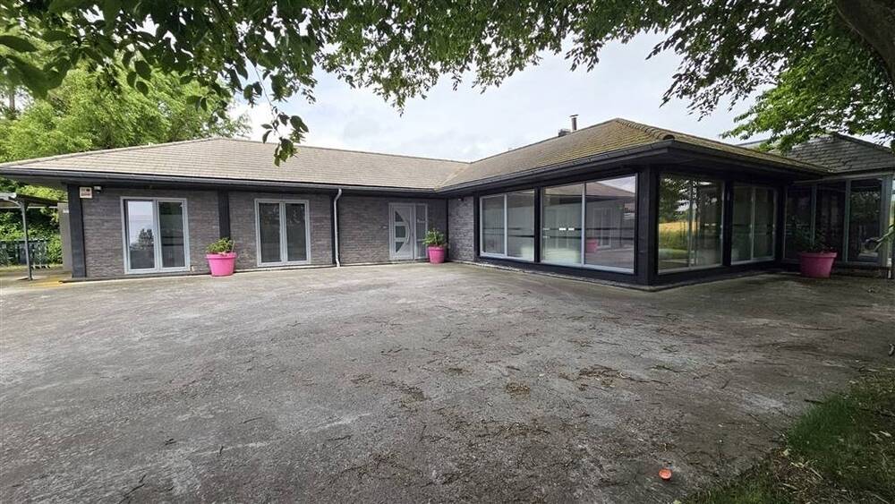 Maison à vendre à Hautrage 7334 225000.00€ 4 chambres 245.00m² - annonce 500166