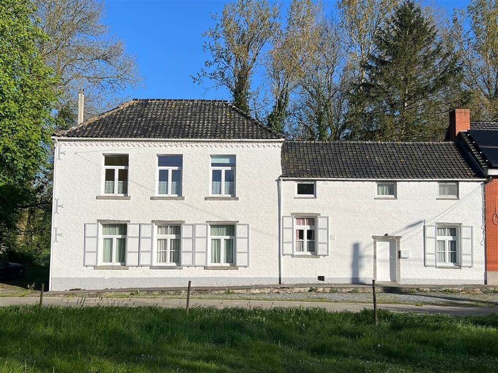 Commerce à louer à Chaussée-Notre-Dame-Louvignies 7063 1700.00€ 4 chambres 300.00m² - annonce 497356