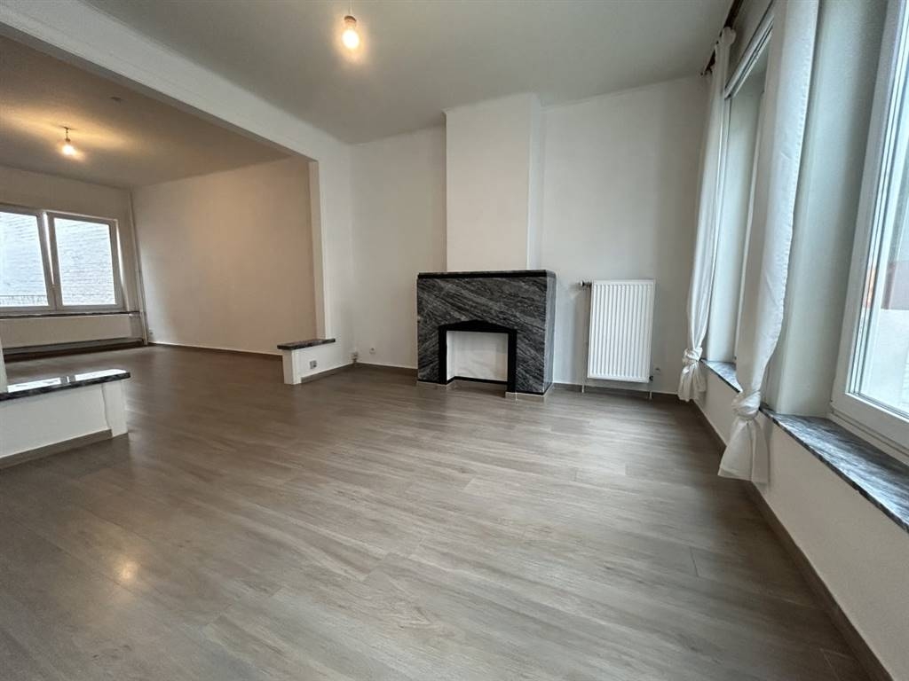 Maison à louer à Tournai 7500 980.00€ 3 chambres 185.00m² - annonce 498068