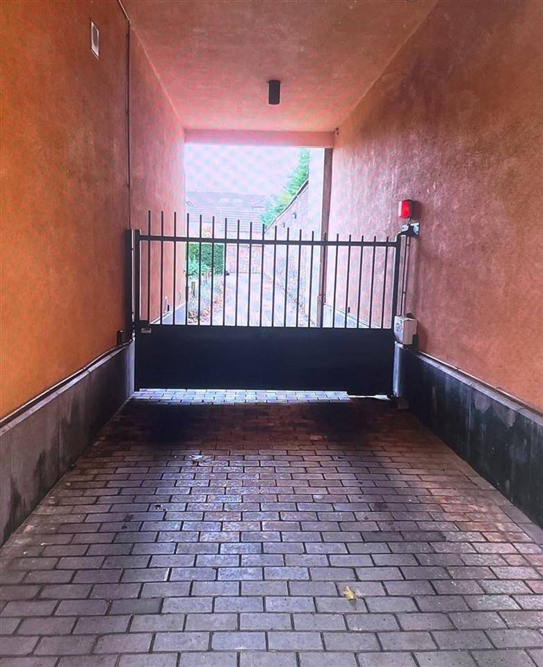 Parking / garage à louer à Tournai 7500 80.00€ chambres m² - annonce 496921