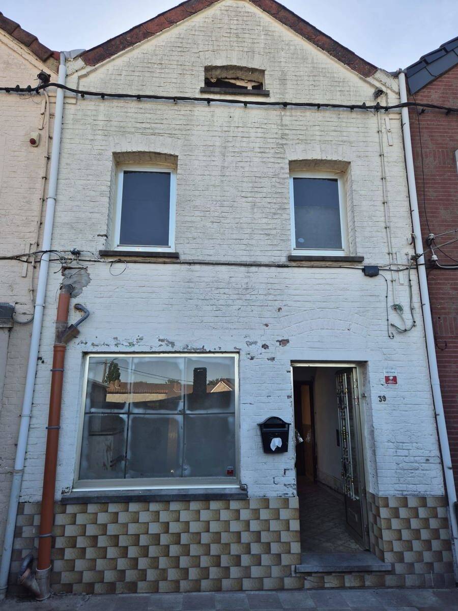 Maison à vendre à Strépy-Bracquegnies 7110 74000.00€ 3 chambres 95.00m² - annonce 497254