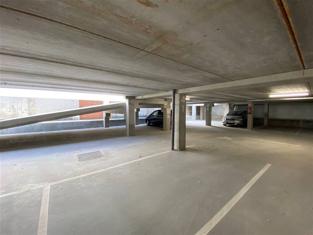 Parking / garage à louer à Tournai 7500 80.00€ chambres m² - annonce 496922