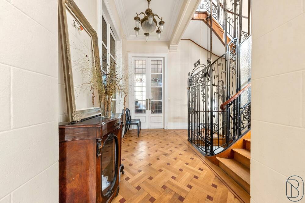 Maison à vendre à Tournai 7500 575000.00€ 4 chambres 350.00m² - annonce 497038