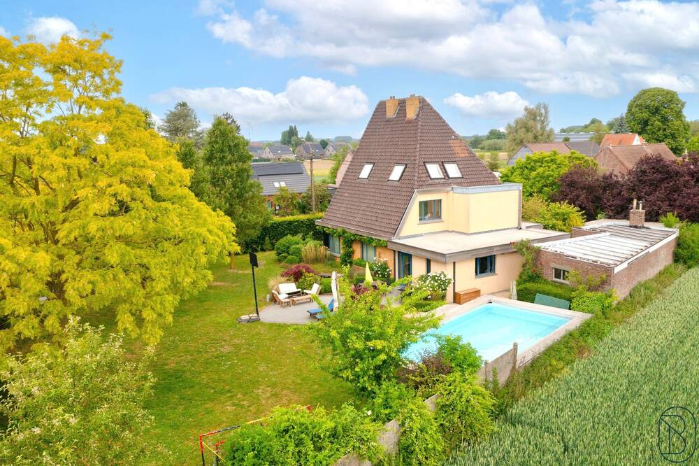 Maison à vendre à Estaimpuis 7730 499000.00€ 5 chambres 307.00m² - annonce 497273