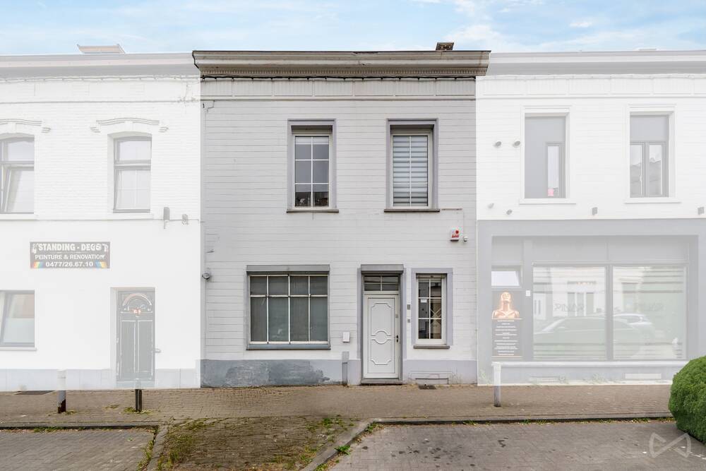 Maison à vendre à Haine-Saint-Pierre 7100 195000.00€ 3 chambres 185.00m² - annonce 496694
