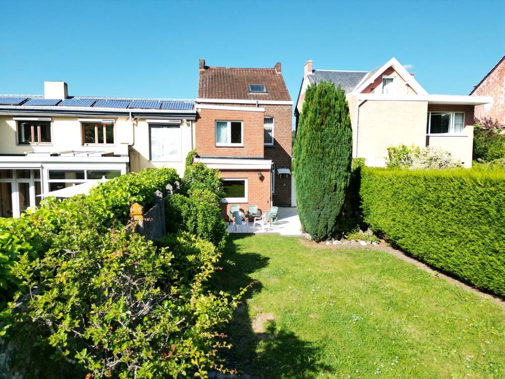 Maison à à Montigny-le-Tilleul 6110 218000.00€ 4 chambres 157.00m² - annonce 497218