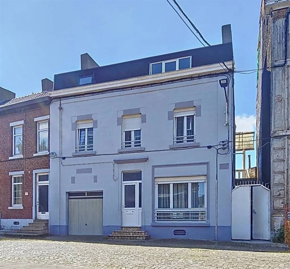 Maison à vendre à Couillet 6010 249000.00€ 3 chambres 235.00m² - annonce 496797