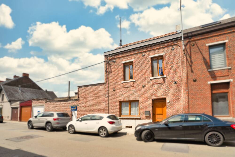 Maison à à Strépy-Bracquegnies 7110 149000.00€ 2 chambres 104.00m² - annonce 496553