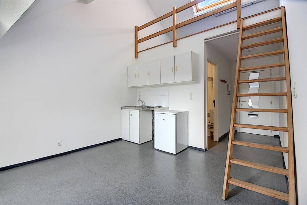 Appartement à louer à Tournai 7500 360.00€ 1 chambres m² - annonce 497113