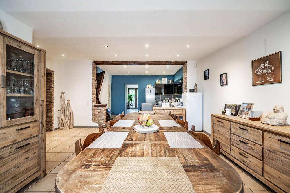 Maison à  à Erquelinnes 6560 320000.00€ 4 chambres 292.00m² - annonce 494741