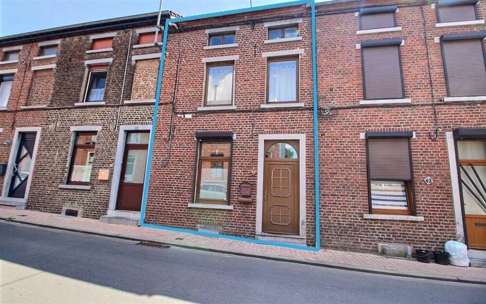 Maison à vendre à Roux 6044 135000.00€ 2 chambres 136.00m² - annonce 494080
