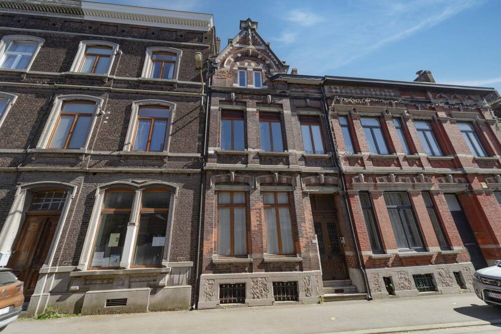 Maison à vendre à Jumet 6040 208000.00€ 5 chambres 200.00m² - annonce 507215