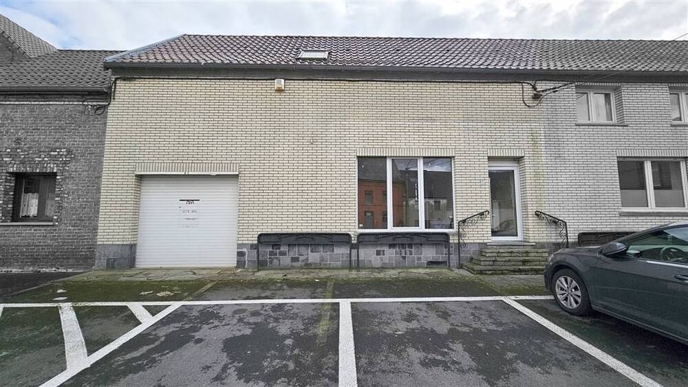 Commerce à vendre à Stambruges 7973 95000.00€ 3 chambres 218.00m² - annonce 508478