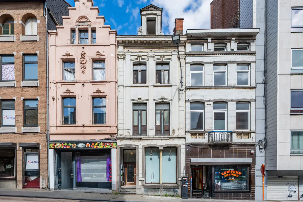 Immeuble mixte à vendre à Charleroi 6000 325000.00€ 6 chambres 159.00m² - annonce 507677