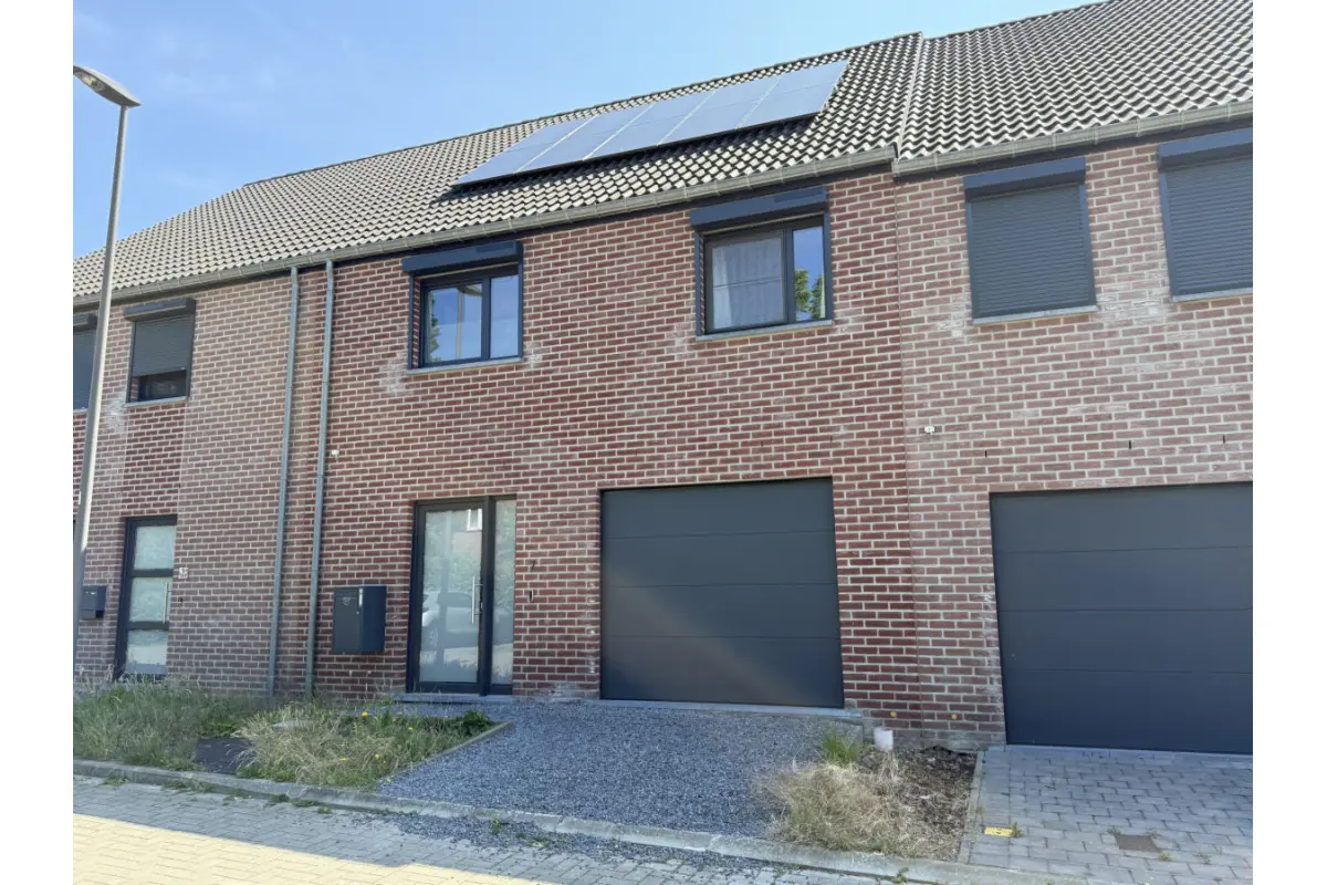 Maison à vendre à Braine-le-Comte 7090 375000.00€ 3 chambres 150.00m² - annonce 539414