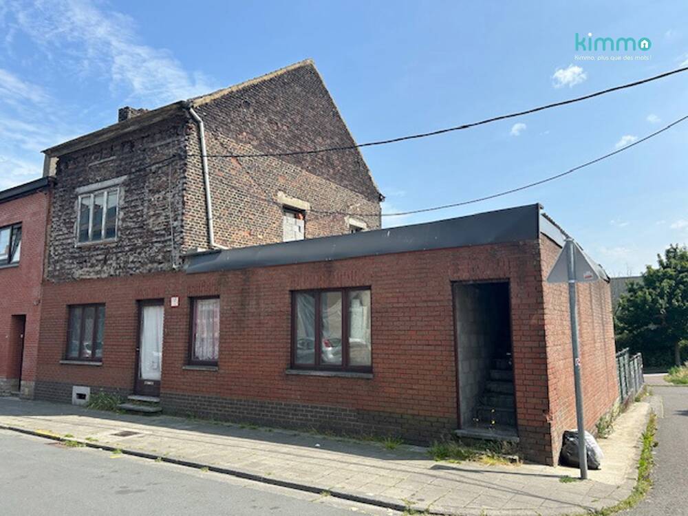 Immeuble de rapport - Immeuble à appartement à vendre à Gilly 6060 180000.00€ 5 chambres 128.00m² - annonce 511476