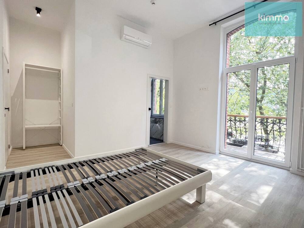 Appartement à louer à Charleroi 6000 425.00€ 1 chambres 170.00m² - annonce 512021