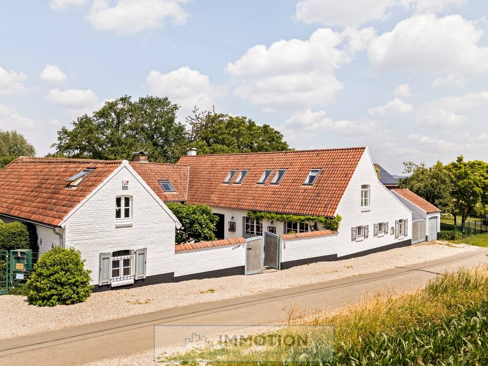 Maison à vendre à Mourcourt 7543 0.00€ chambres 377.00m² - annonce 511202