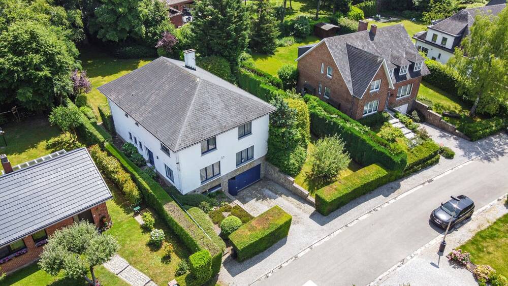 Maison à vendre à Loverval 6280 398000.00€ 5 chambres 310.00m² - annonce 512431