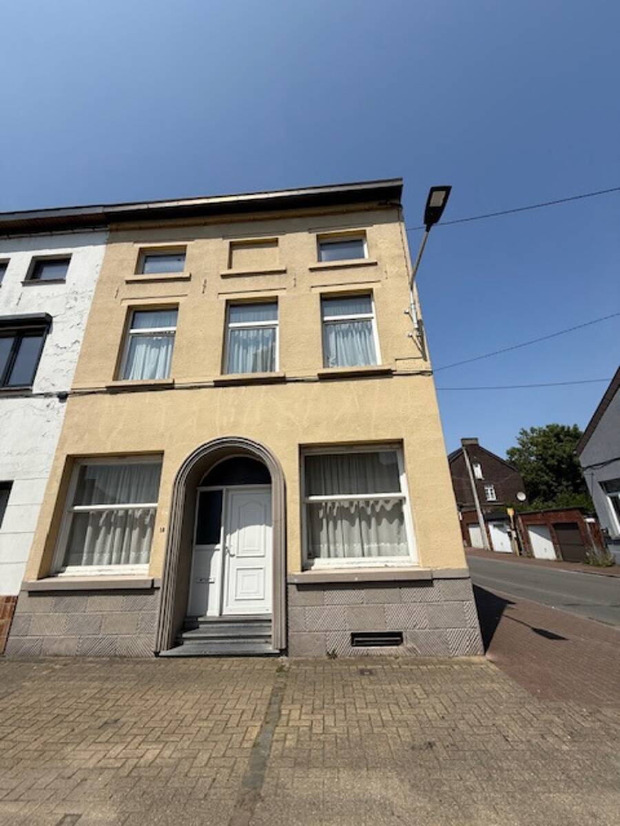Maison à vendre à Couillet 6010 139000.00€ 3 chambres m² - annonce 513744