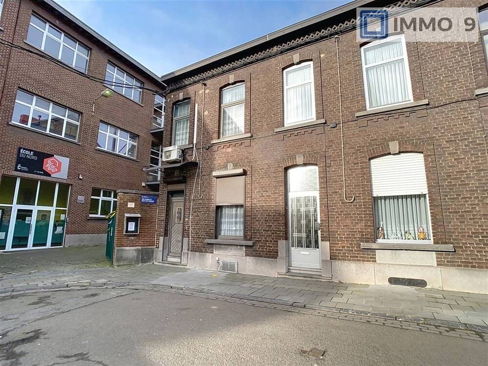 Maison à vendre à Charleroi 6000 135000.00€ 5 chambres 200.00m² - annonce 514393