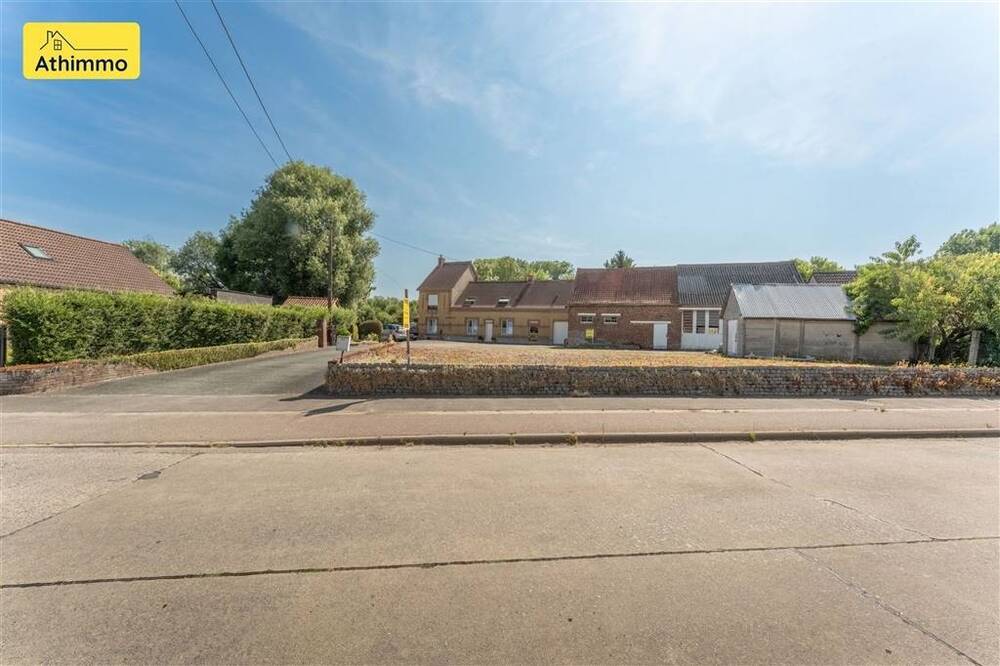 Maison à vendre à Isières 7822 385000.00€ 3 chambres 245.00m² - annonce 514044